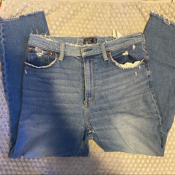 Abercrombie & Fitch Denim - Abercrombie & Fitch Distressed Mom Jeans